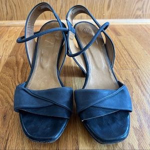 COCLICO Blue Uhoh Heels, 39